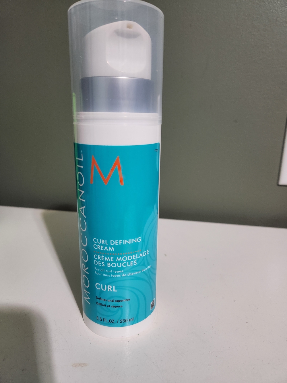 Moroccanoil Curl Defining Cream - Turquoise and Orange Accent